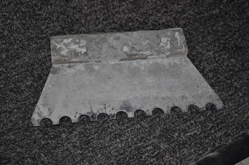 raclette-dentée pour carrelage Raclette dentée pour carrelage