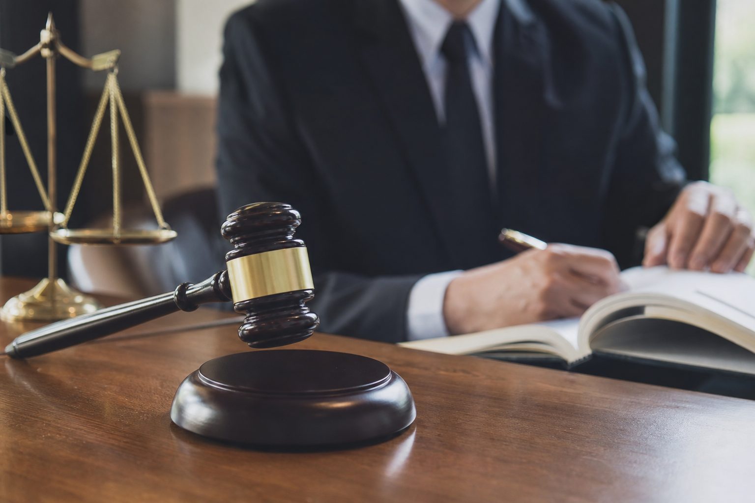 Licitor, comment acheter aux enchères judiciaires ?